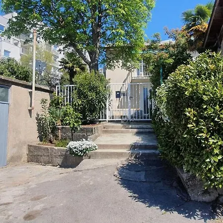 Apartman Lami *