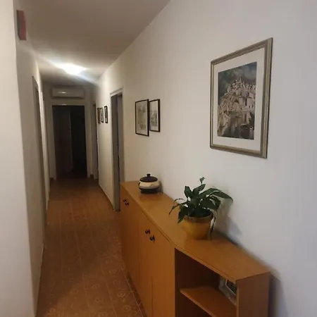 Apartman Lami Apartment